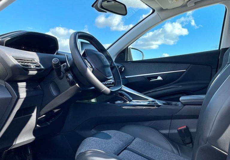 Peugeot 3008 Allure Business BlueHDI 130 S&S EAT8