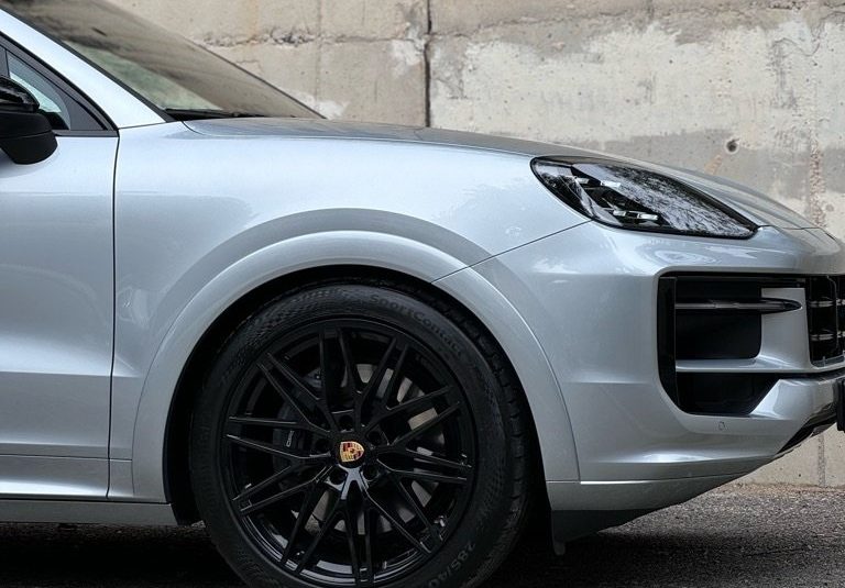 Porsche Cayenne Coupe 3.0 V6 470ch E-Hybrid – Sport Design -Attelage
