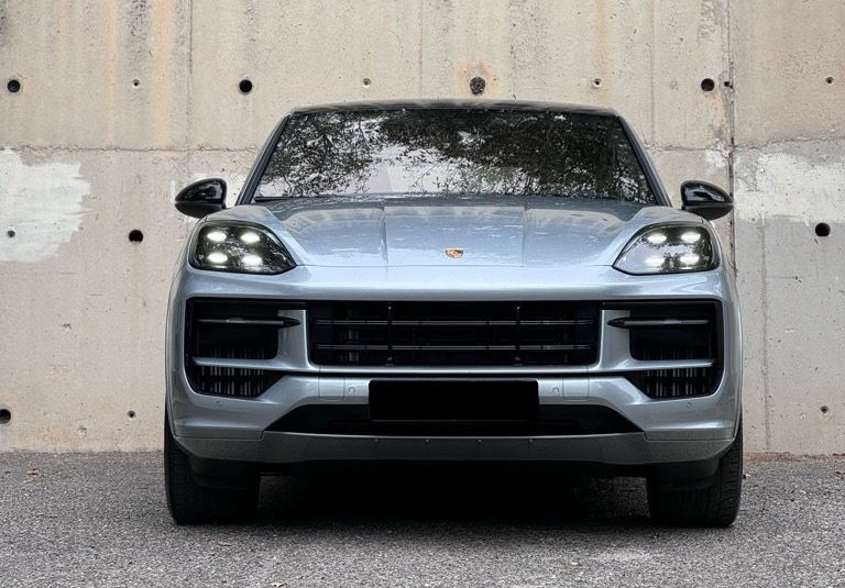Porsche Cayenne Coupe 3.0 V6 470ch E-Hybrid – Sport Design -Attelage