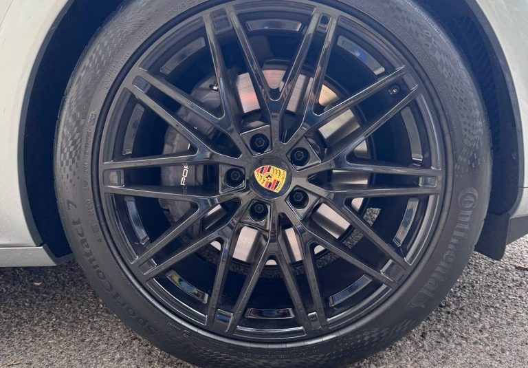 Porsche Cayenne Coupe 3.0 V6 470ch E-Hybrid – Sport Design -Attelage