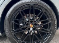 Porsche Cayenne Coupe 3.0 V6 470ch E-Hybrid – Sport Design -Attelage