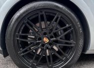 Porsche Cayenne Coupe 3.0 V6 470ch E-Hybrid – Sport Design -Attelage
